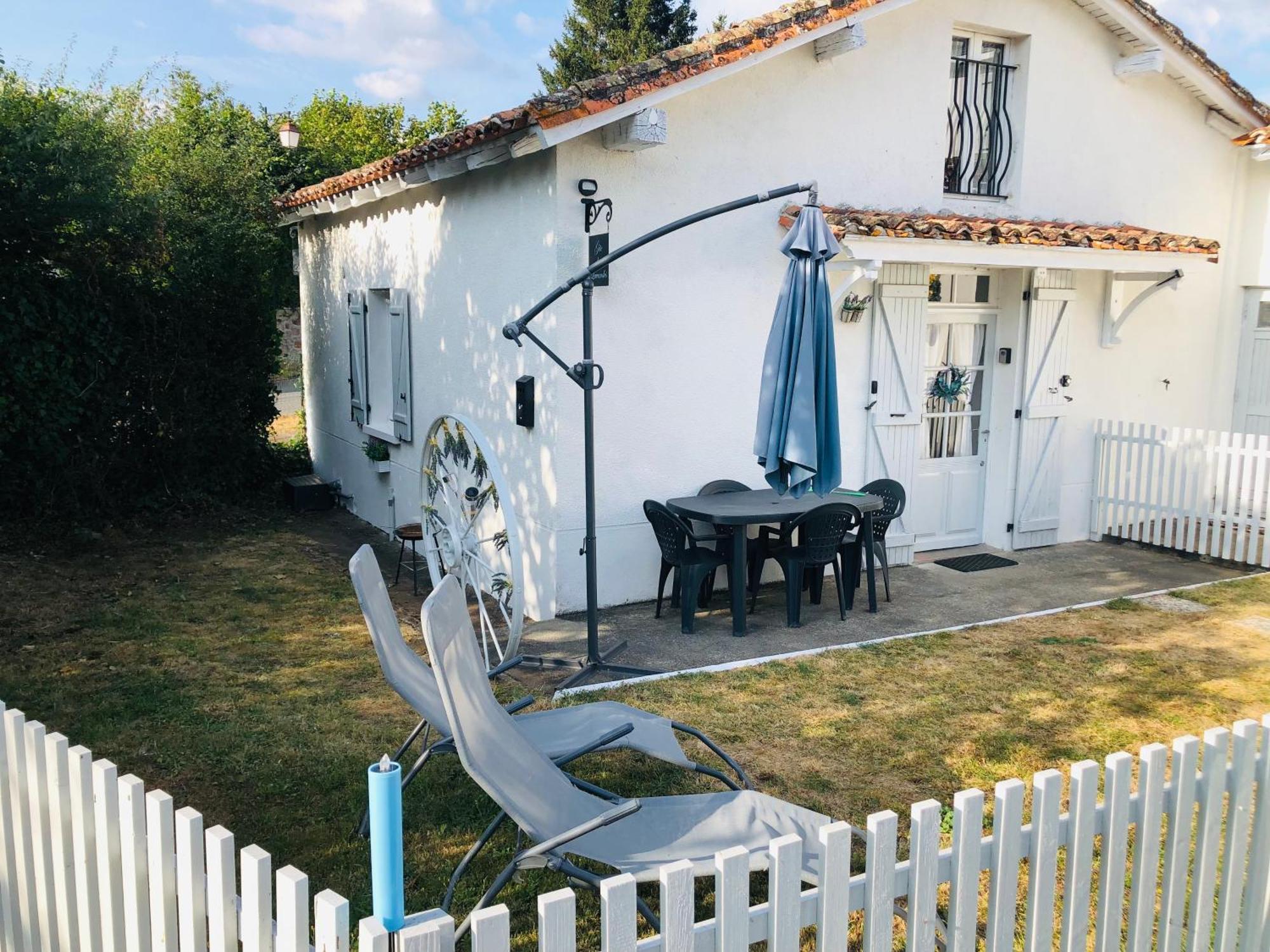 Gite Des Lavandes Oradour-Fanais 外观 照片